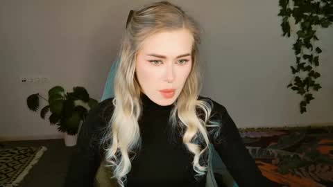 Adel online show from October 15, 3:58 pm