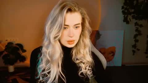 Adel online show from October 25, 1:08 pm