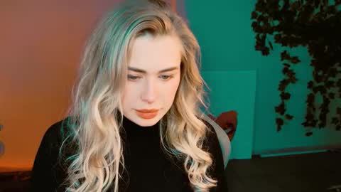 Adel online show from October 26, 1:17 pm