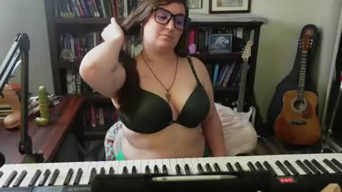 Snapshot of adobe_angel304 chatting on October 22, 8:14 pm adobe_angel304 online show from October 22, 8:14 pm