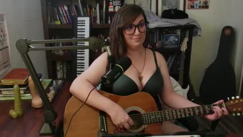 Snapshot of adobe_angel304 chatting on October 7, 9:30 pm adobe_angel304 online show from October 7, 9:30 pm