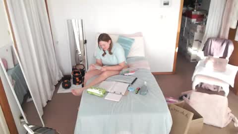 adorable22 online show from June 13, 11:35 pm