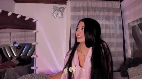 Snapshot of adorabolt chatting on October 13, 9:50 pm Stormi online show from October 13, 9:50 pm