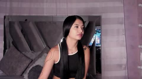 Snapshot of adorabolt chatting on January 17, 11:07 pm Stormi online show from January 17, 11:07 pm