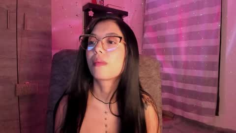 Snapshot of adorabolt chatting on March 11, 10:42 pm Stormi online show from March 11, 10:42 pm