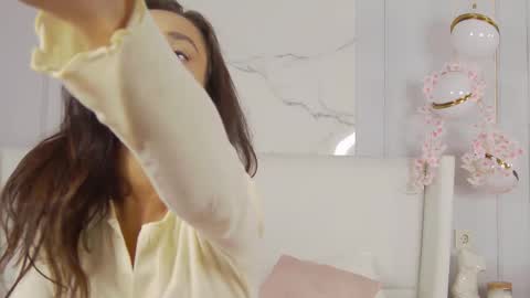 Snapshot of adoracortes chatting on September 21, 6:01 am adoracortes online show from September 21, 6:01 am