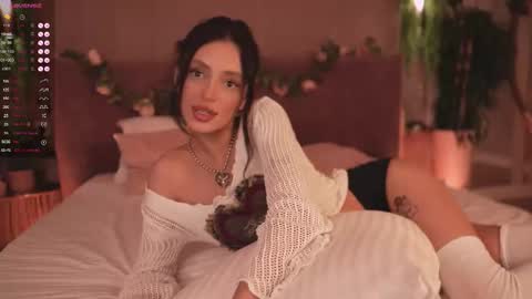 Snapshot of adoracortes chatting on October 24, 5:47 am adoracortes online show from October 24, 5:47 am