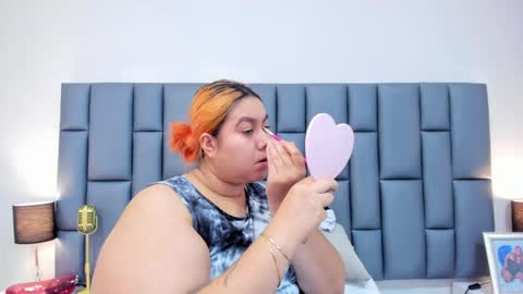 ANDREA PEREZ online show from December 7, 11:40 am