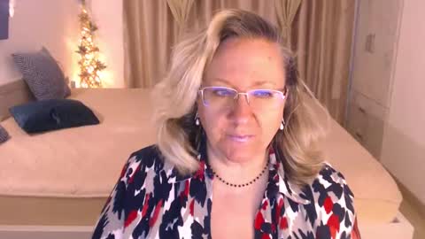 Snapshot of adrena_ chatting on February 16, 3:27 pm Cryna online show from February 16, 3:27 pm