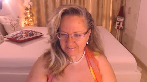 Cryna online show from December 15, 11:59 am