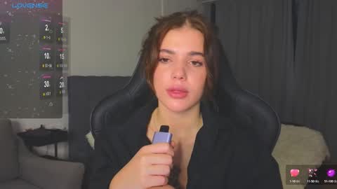 Snapshot of adri_dream chatting on October 8, 9:19 pm Adriana online show from October 8, 9:19 pm