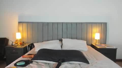 Snapshot of adriana71 chatting on October 24, 4:30 am Adriana online show from October 24, 4:30 am