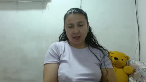 Adriana Tellez online show from September 30, 1:39 pm