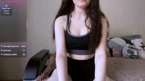 Arielle online show from June 3, 2:33 pm