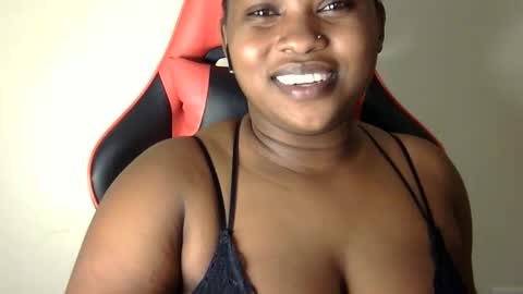 Snapshot of african001 chatting on October 16, 11:51 pm stella online show from October 16, 11:51 pm