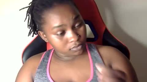 Snapshot of african001 chatting on September 18, 7:01 pm stella online show from September 18, 7:01 pm