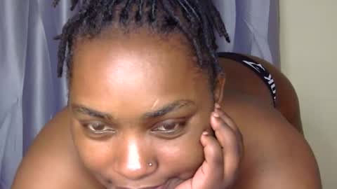 Snapshot of african001 chatting on September 29, 2:16 am stella online show from September 29, 2:16 am