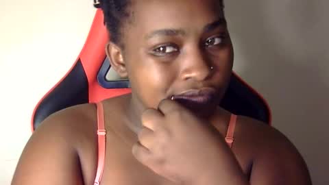 Snapshot of african001 chatting on September 17, 7:01 pm stella online show from September 17, 7:01 pm