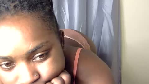 Snapshot of african001 chatting on October 2, 2:38 am stella online show from October 2, 2:38 am