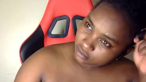 Snapshot of african001 chatting on September 20, 11:36 pm stella online show from September 20, 11:36 pm