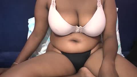 Snapshot of african_adasa02 chatting on October 4, 1:17 pm african_adasa02 online show from October 4, 1:17 pm