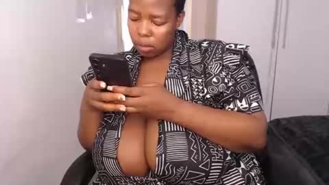 ONLYFAN-Africanbusty online show from October 10, 6:51 am