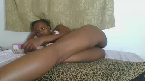 Snapshot of africanprincess24 chatting on January 19, 12:50 pm PHOEBE online show from January 19, 12:50 pm