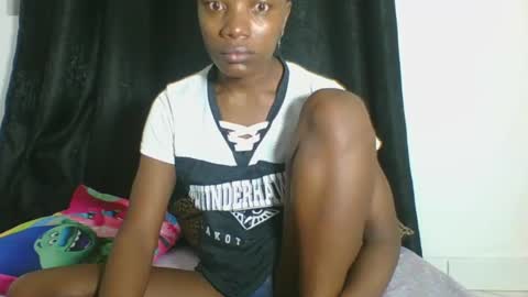 Snapshot of africanprincess24 chatting on March 1, 3:32 am PHOEBE online show from March 1, 3:32 am