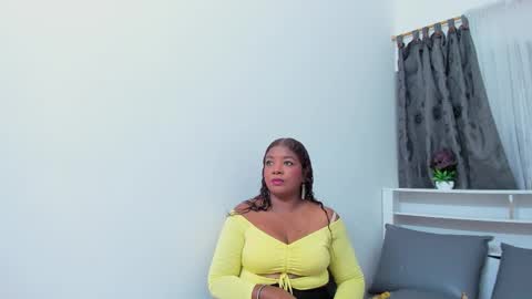 Snapshot of afrodita_de_amor chatting on September 14, 12:25 pm Vr. online show from September 14, 12:25 pm