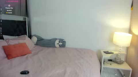 Vanessa online show from October 28, 6:30 am