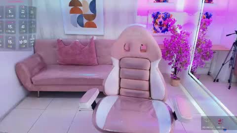 afrodita_loren online show from June 3, 3:40 am