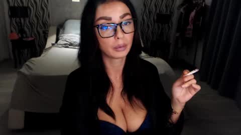 Afro online show from December 14, 2:45 pm