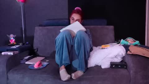 Snapshot of agatacollinsss chatting on September 18, 7:07 am Agata Collinss online show from September 18, 7:07 am