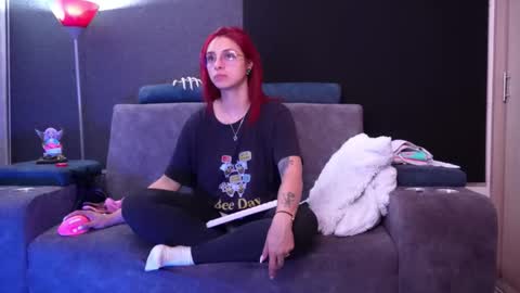 Snapshot of agatacollinsss chatting on October 23, 6:30 am Agata Collinss online show from October 23, 6:30 am