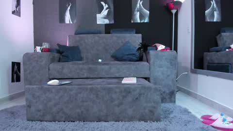 Snapshot of agatacollinsss chatting on December 12, 4:26 am Agata Collinss online show from December 12, 4:26 am