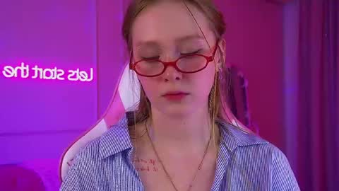 AgataFoxley online show from May 17, 6:51 pm