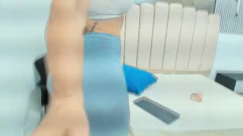 Snapshot of agatha_fit chatting on October 17, 1:25 pm AGATHA online show from October 17, 1:25 pm