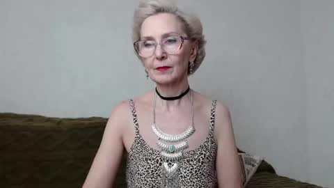 Agatha online show from February 8, 2:27 pm
