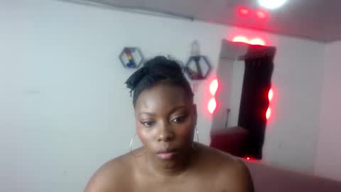 CAROLINA online show from December 15, 3:02 am