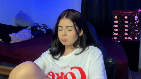 Snapshot of agatha_riccie chatting on February 1, 7:36 am Cat online show from February 1, 7:36 am