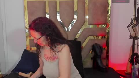 agatha ross online show from May 30, 12:03 pm