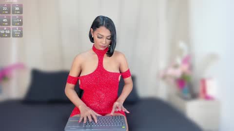 Snapshot of agatha_steel20 chatting on December 30, 7:21 pm Agatha Steel online show from December 30, 7:21 pm