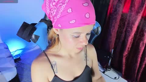 Snapshot of agatha_walter_ chatting on October 22, 6:57 pm agatha_walter_ online show from October 22, 6:57 pm