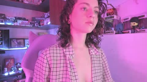 Camila     2 online show from January 11, 9:15 pm