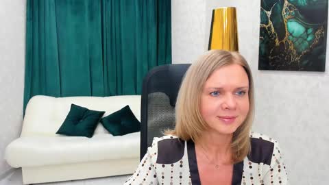 Agatha online show from December 3, 7:22 pm