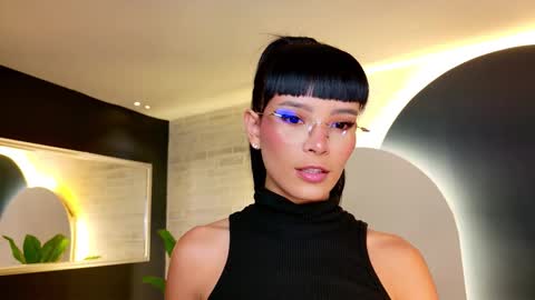 Agatha online show from November 6, 9:21 pm