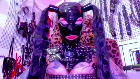 Snapshot of agathamoonn chatting on February 27, 6:42 pm Agatha Fox online show from February 27, 6:42 pm