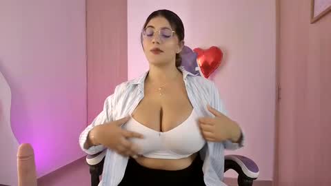 Snapshot of agathaowens chatting on September 25, 1:26 am Agatha Owens online show from September 25, 1:26 am