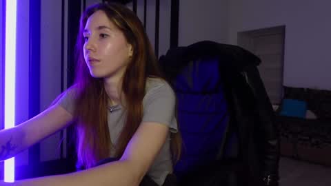 Snapshot of agelina_summer chatting on January 29, 11:35 pm Agelina Lilly Laura online show from January 29, 11:35 pm
