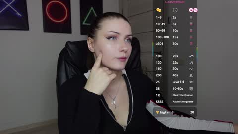 Snapshot of agelina_summer chatting on March 4, 8:02 am Agelina Lilly Laura online show from March 4, 8:02 am